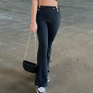 princess polly perfect cut out flare leggings.Very soft and comfortable.